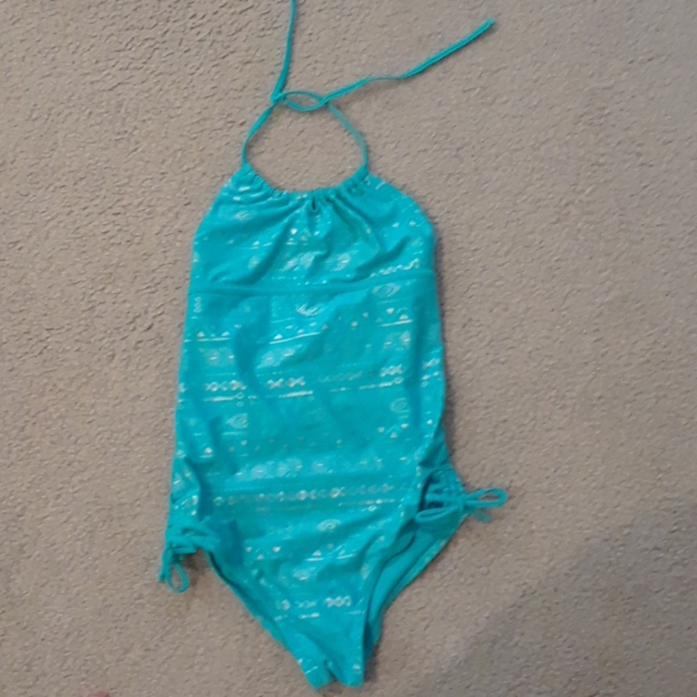 One piece swim suit